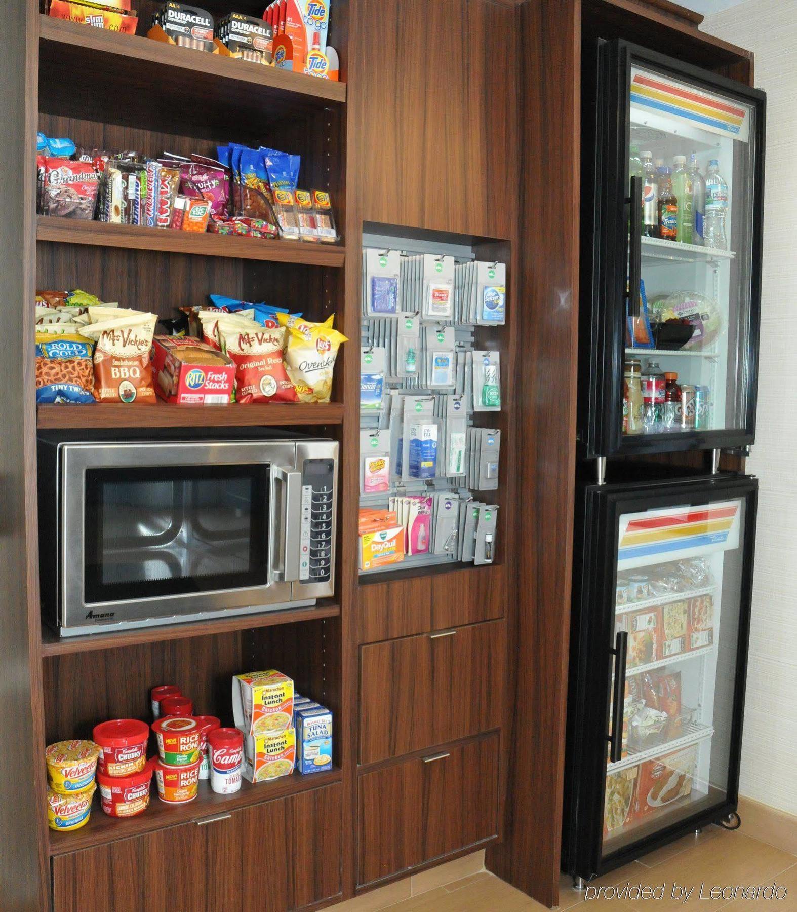 代顿机场红狮套房酒店 外观 照片